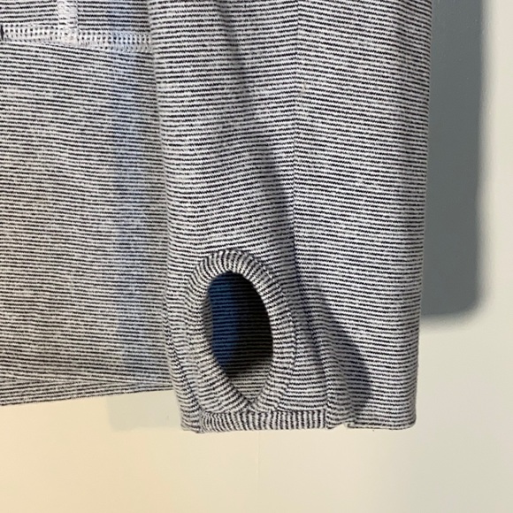 Lululemon Stride Jacket Size 10 - Picture 4 of 6